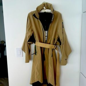 NWT ADIDAS WOMENS Jacket Outdoors Beige Multiple Pockets Size Small